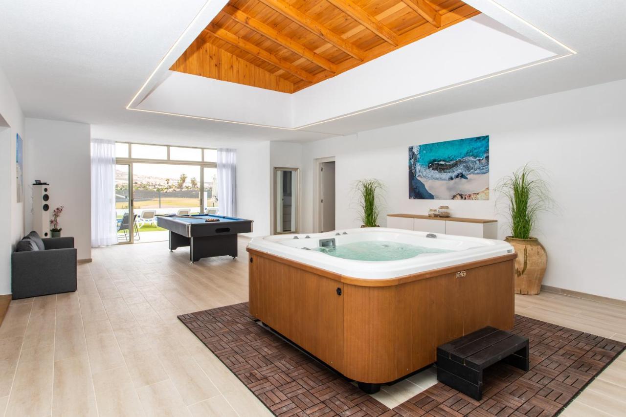 Luxury Villa Perla 科斯塔卡莱塔 外观 照片